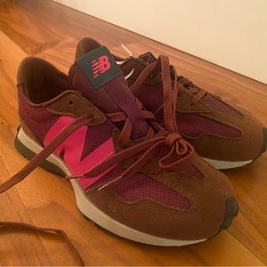 Youth New Balance 327